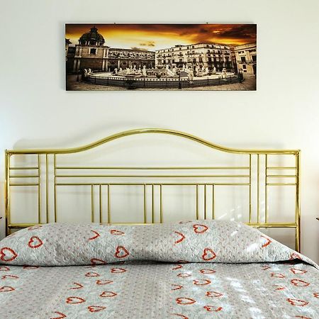 Bed and Breakfast A Casa Di Fra' Palermo Exterior foto
